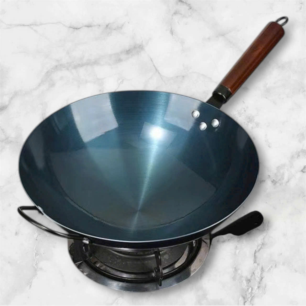 Chảo Wok Thép Carbon – Bí Quyết Nấu Ăn Ngon Chuẩn Vị Nhà Hàng
