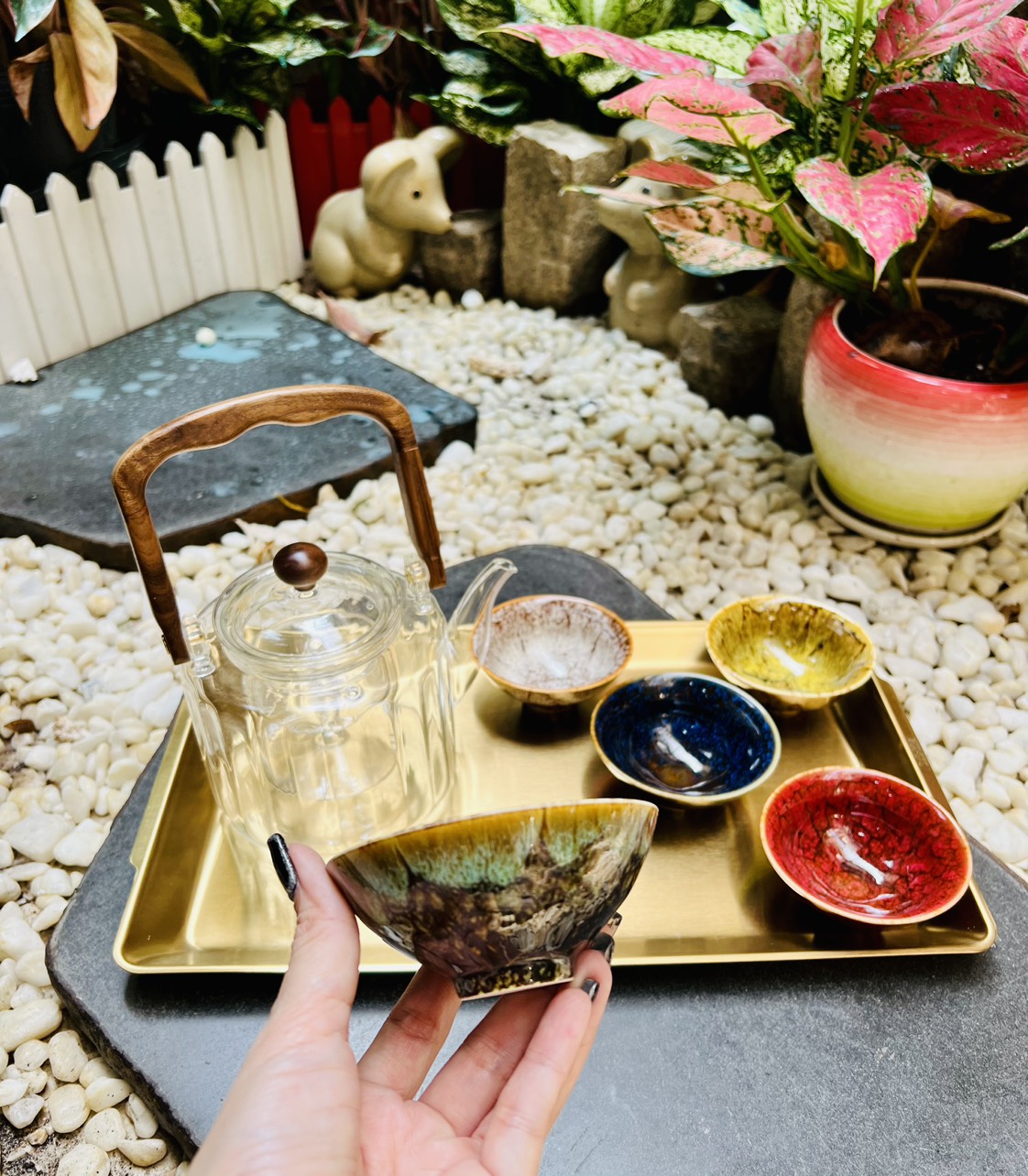 Bộ Tách Trà Sứ Cao Cấp Và Bộ Chén Hoa Cao Cấp - Điểm Nhấn Sang Trọng Cho Mọi Không Gian Sống