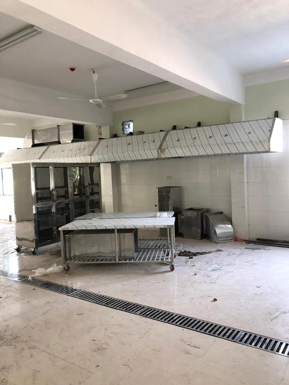 Hệ thống Hút mùi bếp công nghiệp