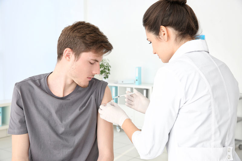 Tiêm HPV Cho Nam Bao Nhiêu Tuổi? Độ Tuổi Tốt Nhất Và Lịch Tiêm