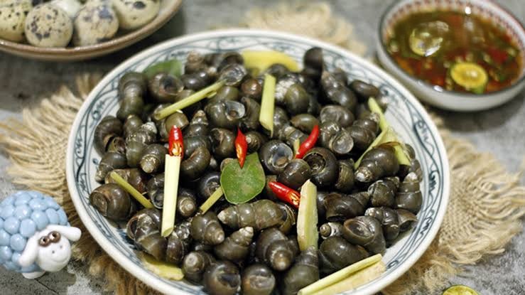 Tới Tháng Ăn Ốc Được Không? Ăn Thế Nào Để Không Đau Bụng Kinh?