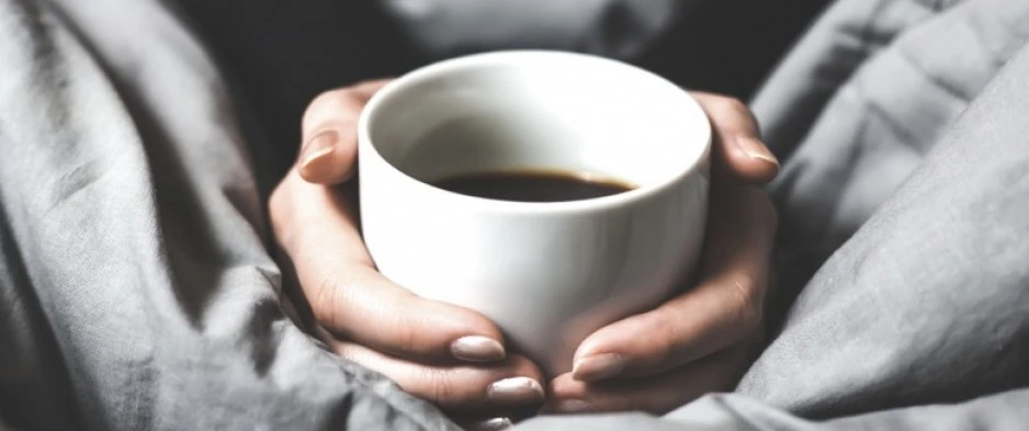 Uống Cà Phê Trước Khi Quan Hệ Có Tốt Không? Lợi Ích, Tác Hại Và Lưu Ý Quan Trọng