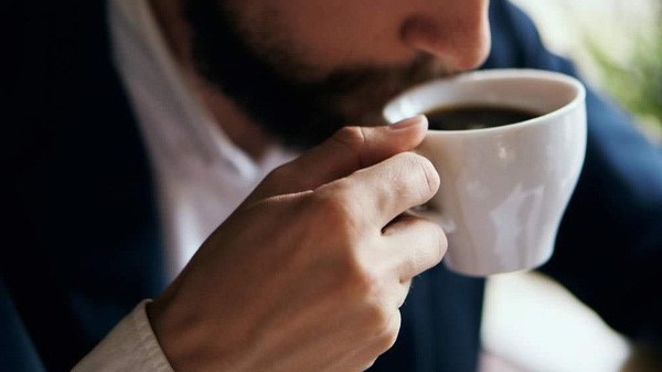 Uống Cà Phê Trước Khi Quan Hệ Có Tốt Không? Lợi Ích, Tác Hại Và Lưu Ý Quan Trọng