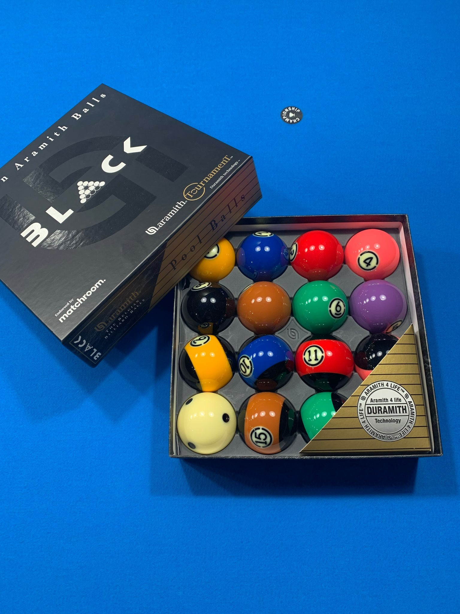 Hộp bóng bi-a Belgian Aramith Balls Black - Hàng Chính Hãng