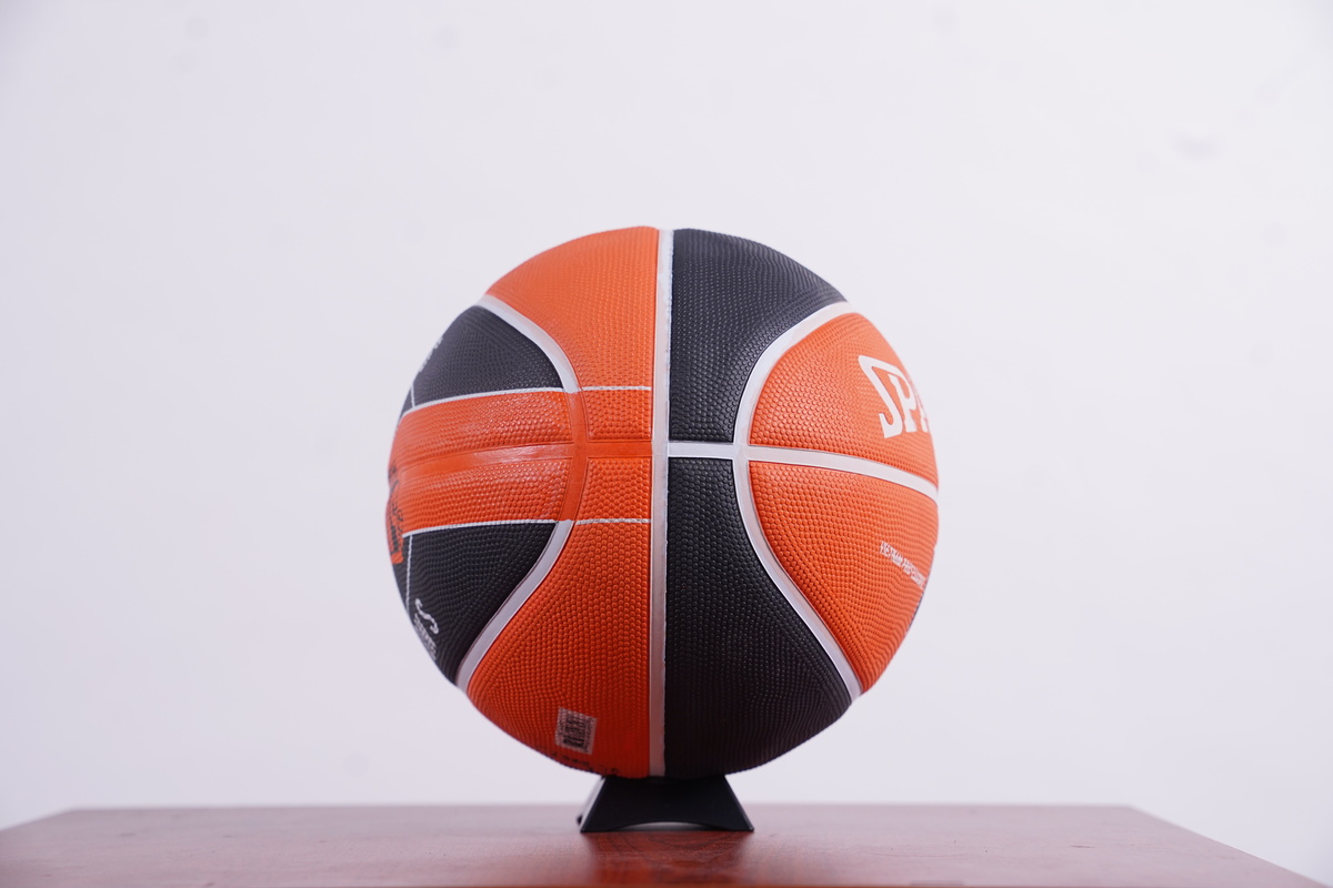 Bóng rổ Spalding VBA Team DaNang Dragons Outdoor Size 7 84-465z - Hàng Chính Hãng