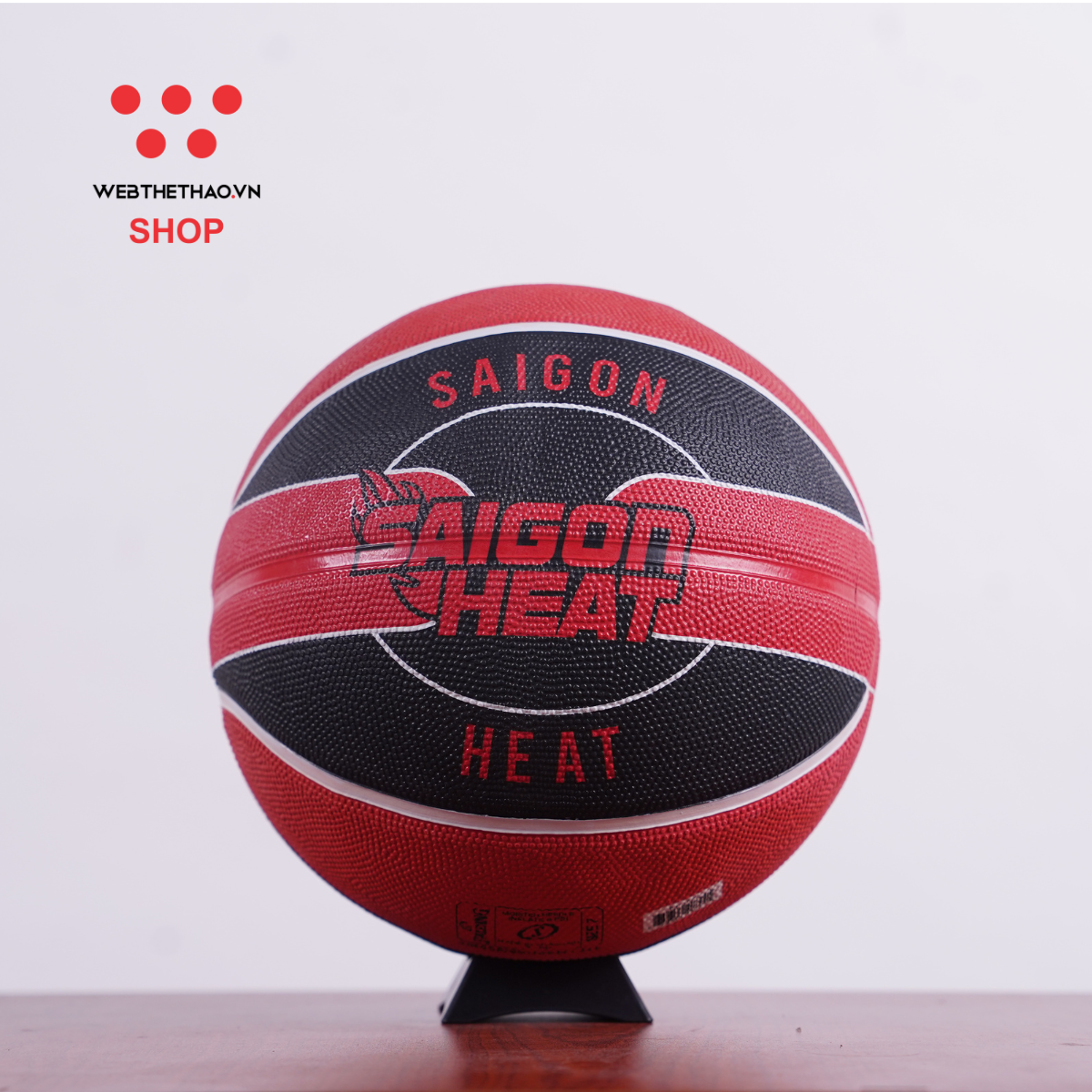 Bóng rổ Spalding VBA Team SaiGon Heat Outdoor Size 7 84-470z - Hàng Chính Hãng