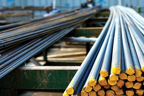Tiêu thụ thép xây dựng giảm mạnh