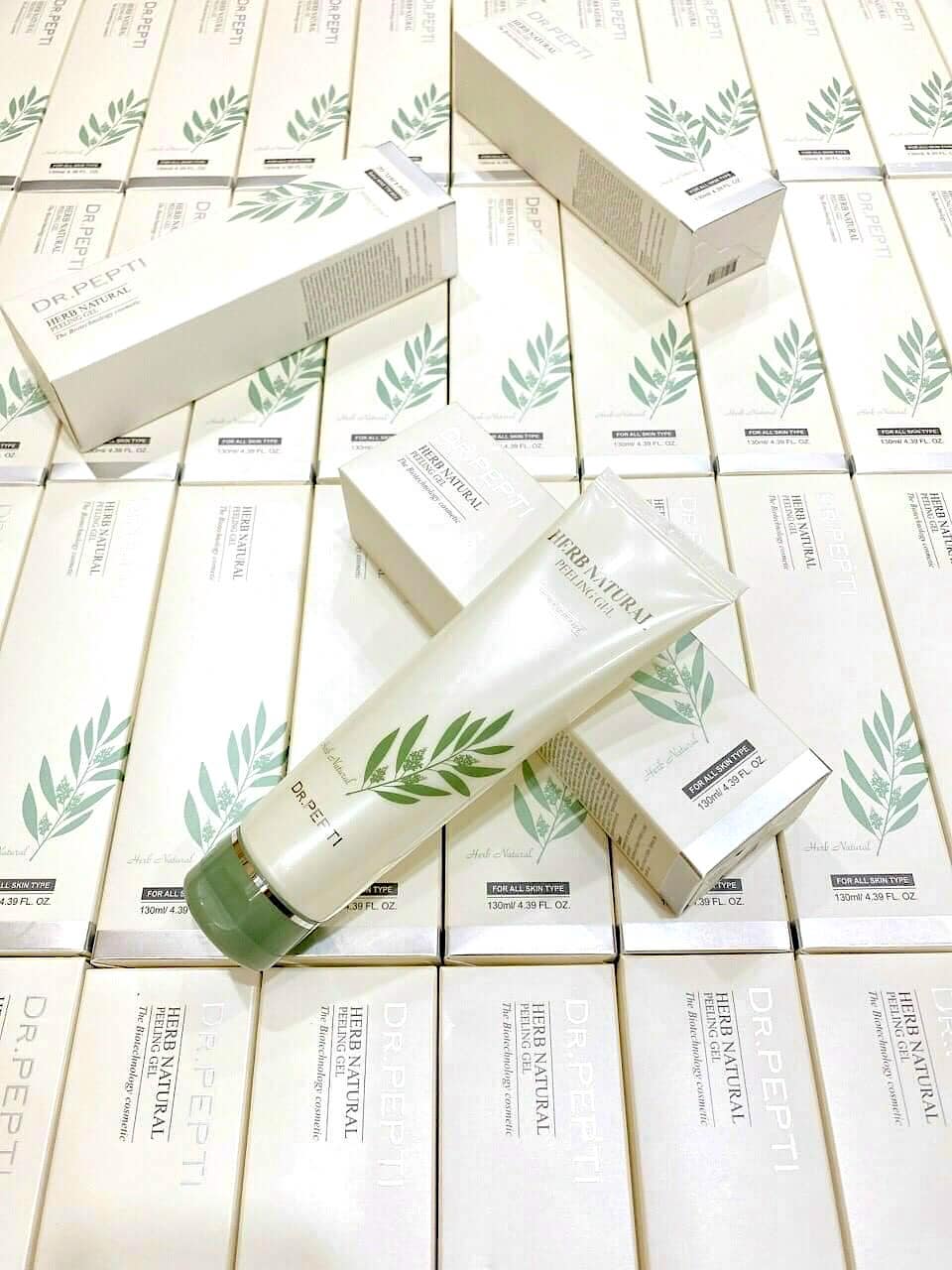 Tẩy Tế Bào Chết Dr.Pepti Làm Mịn Và Sáng Da 130ml