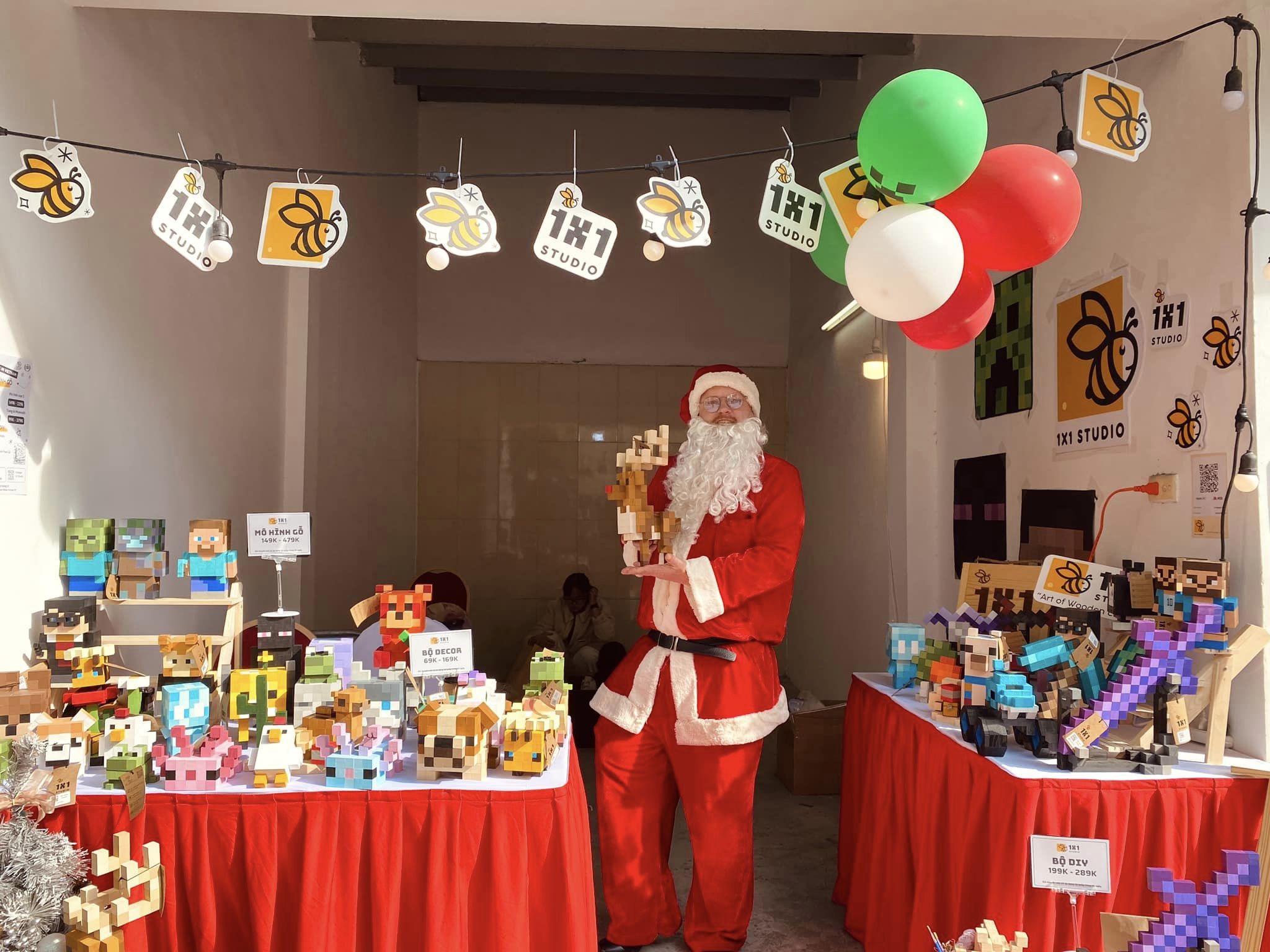1x1 Studio tại hội chợ giáng sinh tại ĐSH CH Séc