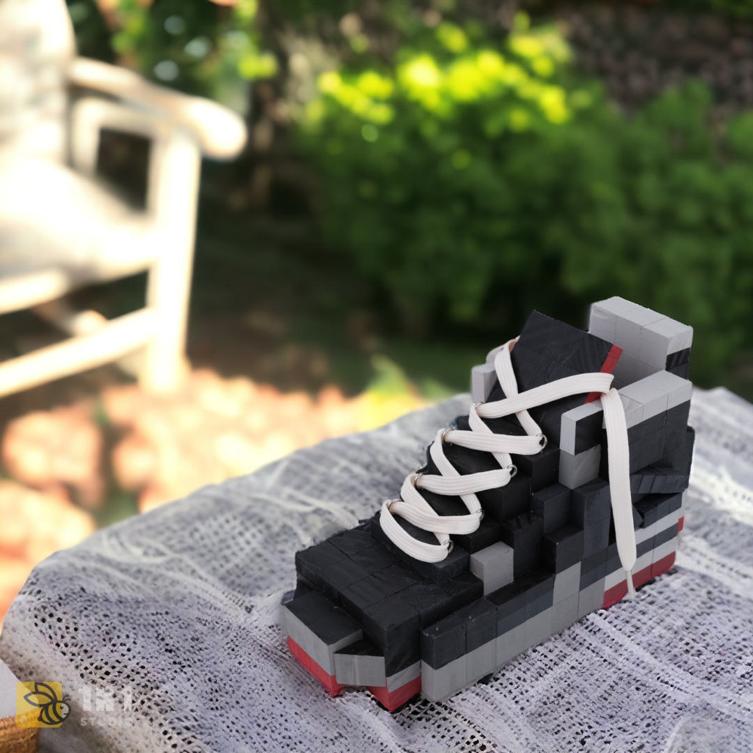 Mô Hình Gỗ Giày AJ4 Bred (Art Toy)