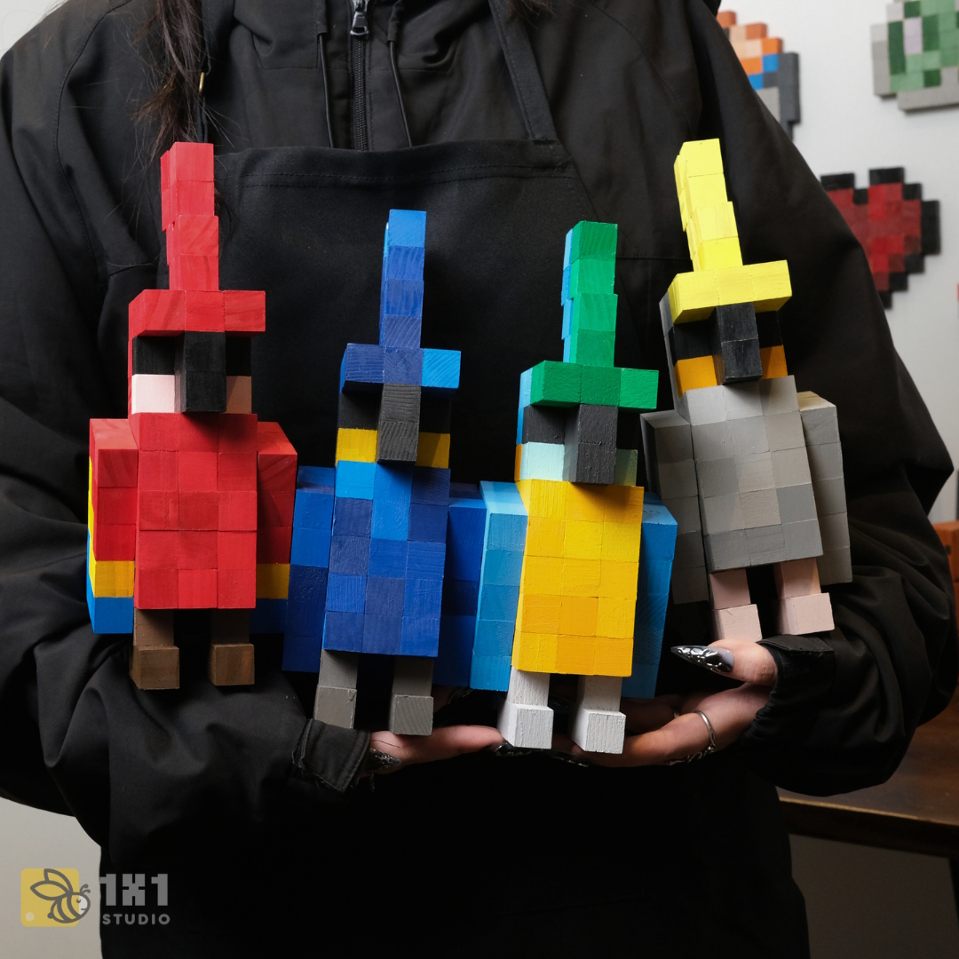 Mô Hình Gỗ Vẹt Đỏ (Art Toy)