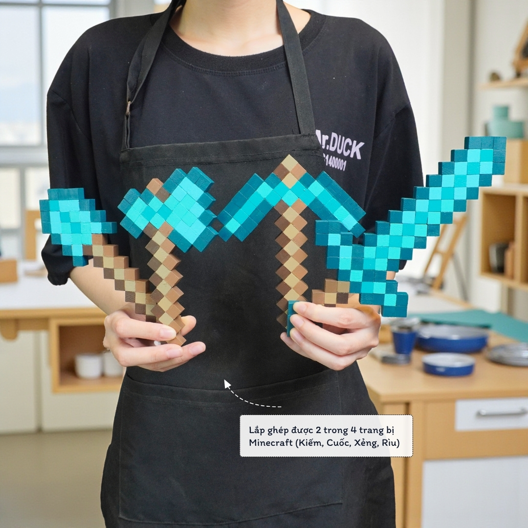 Bộ Lắp Ghép 2 Vũ Khí Minecraft Kim Cương Thu Nhỏ bằng Gỗ
