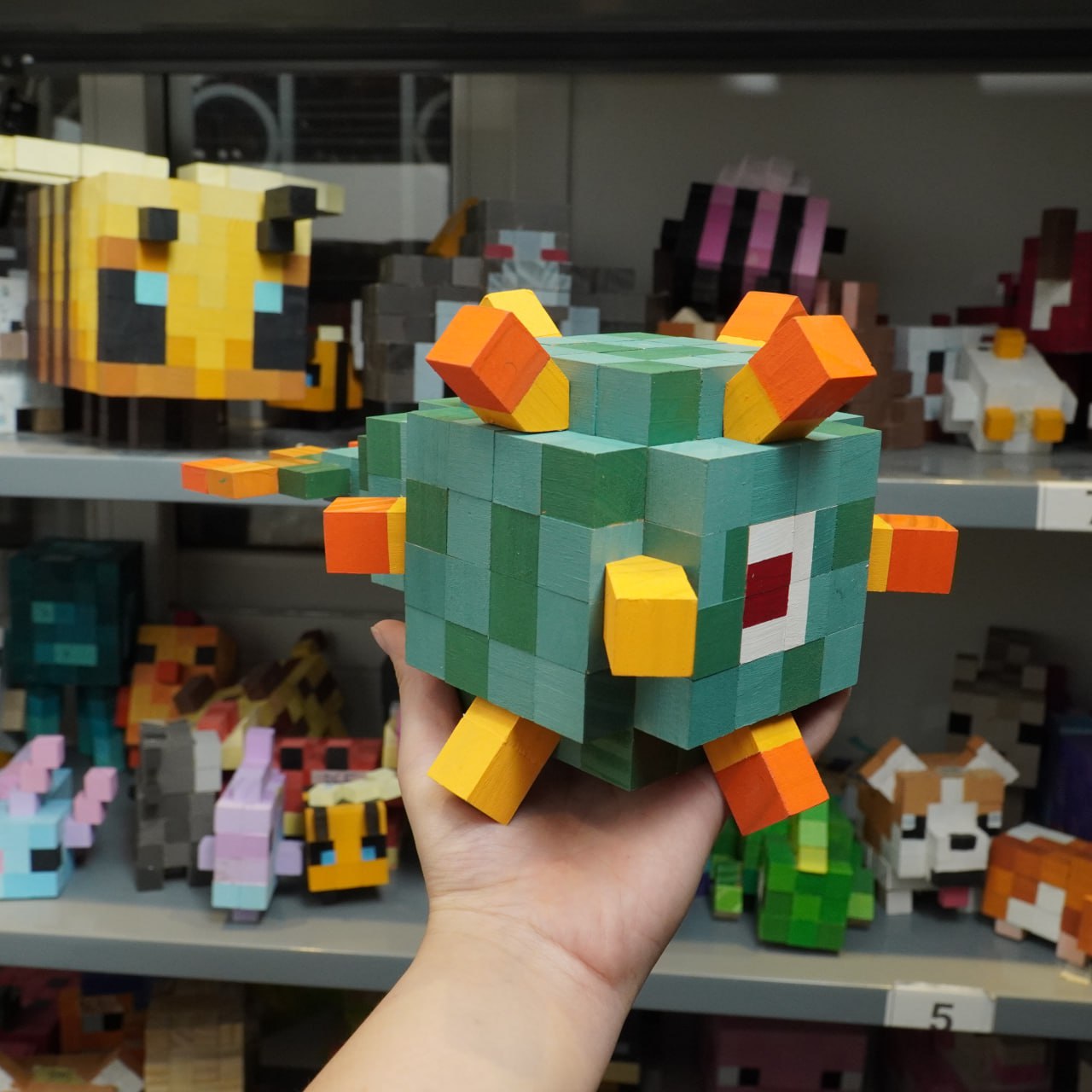 Mô Hình Gỗ Minecraft Guardian Xanh (Art Toy)