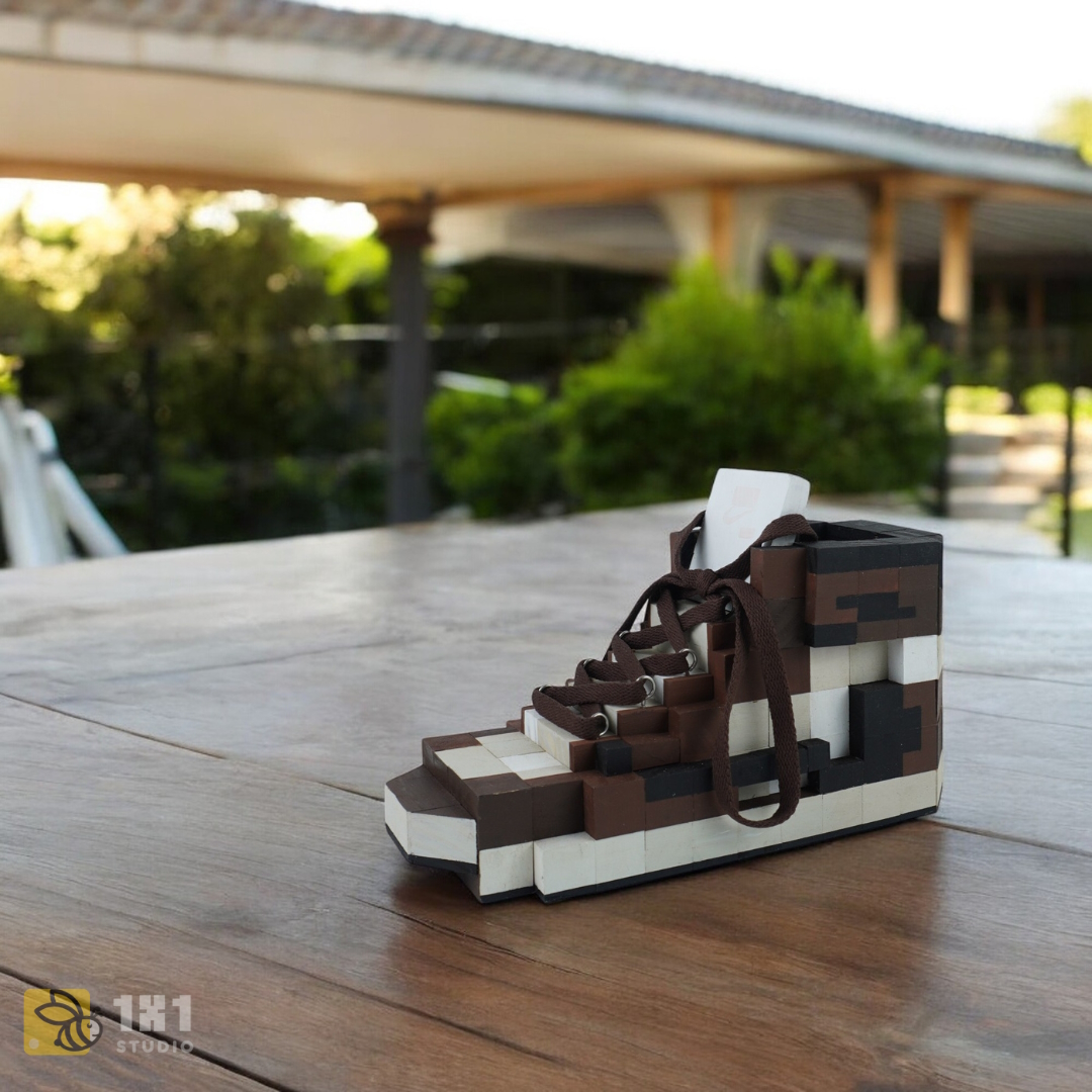 Mô Hình Gỗ Giày Air Jordan 1 Retro High OG x Travis Scott (Art Toy)