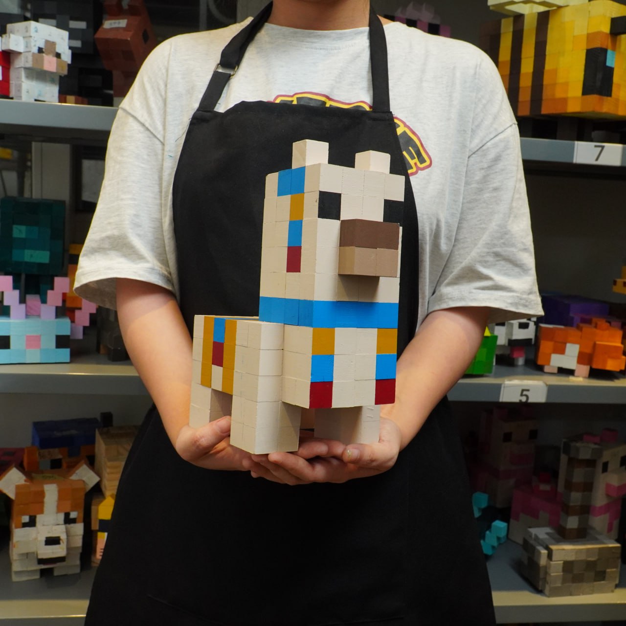 Mô Hình Gỗ Minecraft LLama (Art Toy)