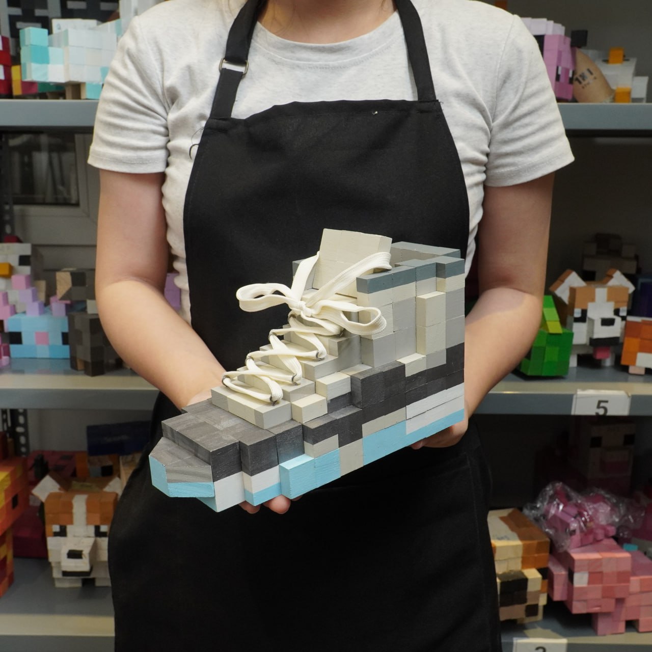 Mô Hình Gỗ Giày Nike Air Jordan 11 Retro Cool Grey (Art Toy)