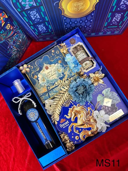 Hộp quà Tết tone xanh MS11