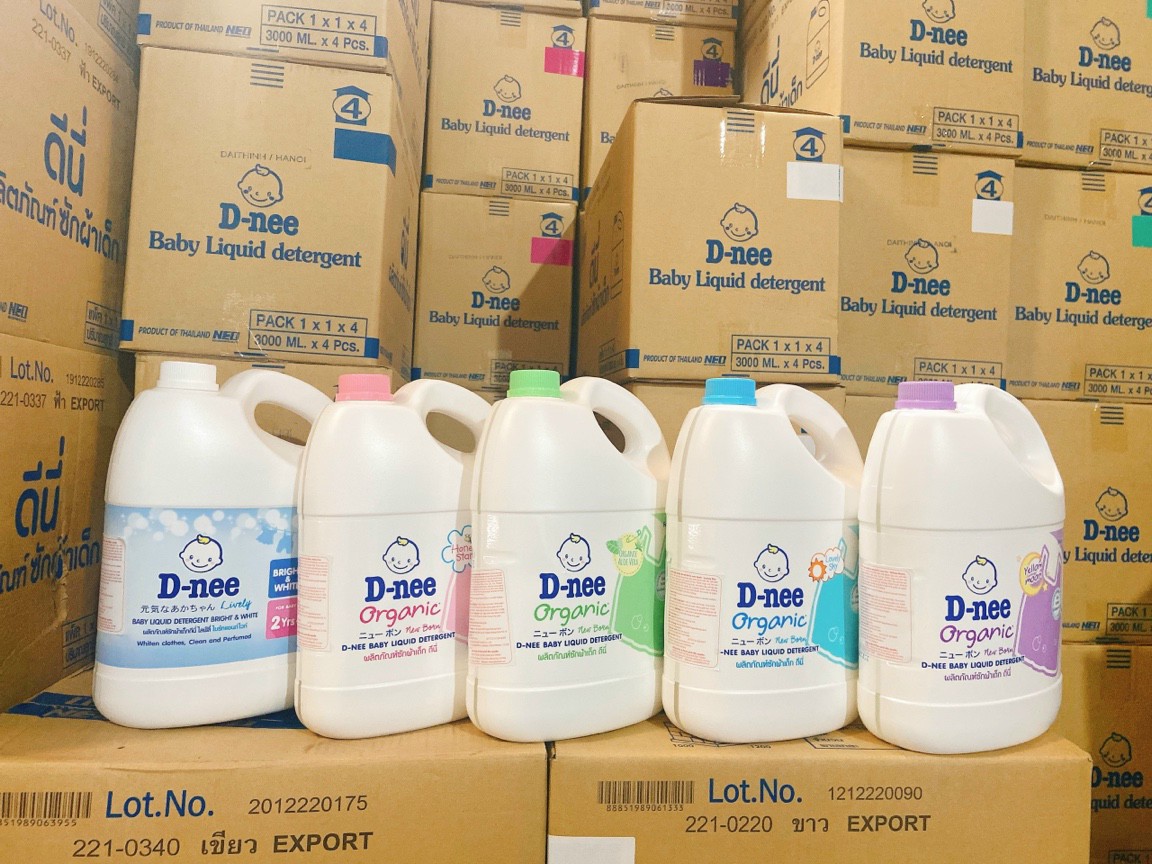 Nước giặt Dnee Thái Lan can 3L