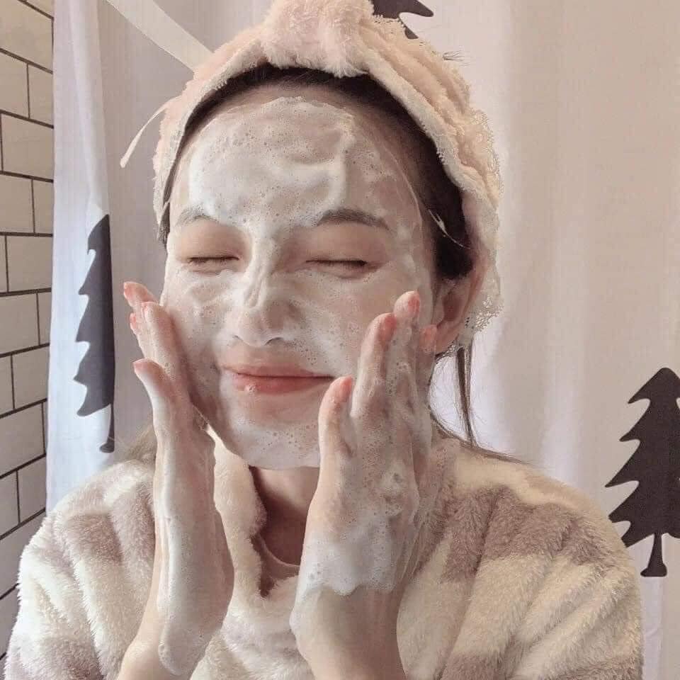 Sữa rửa mặt Hadalabo của Rohto chai vòi tạo bọt