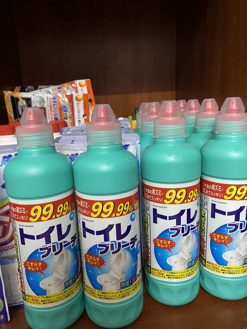 Nước tẩy rửa toilet Rocket 99.9% 500gr Nhật Bản