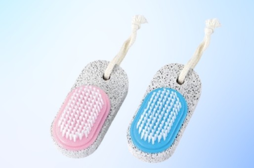 Đá bọt chà gót chân kèm bàn chải Nhật Bản