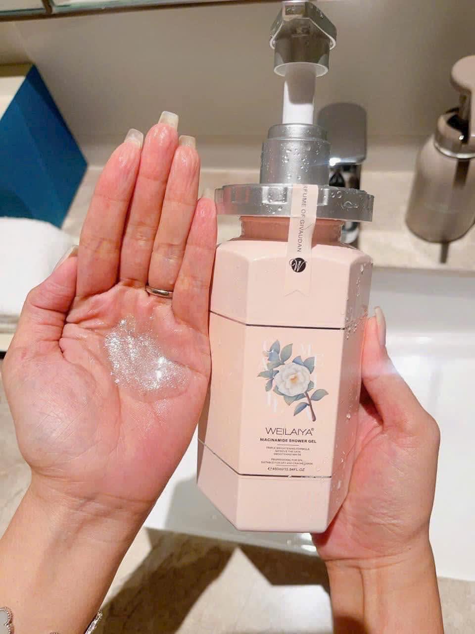 Sữa tắm Weilaiya hoa trà