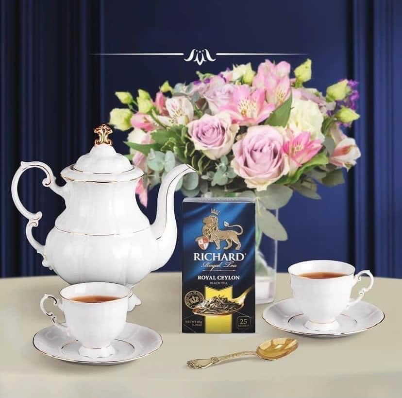 Trà Richard Royal tea hộp giấy của Nga hộp 25 gói