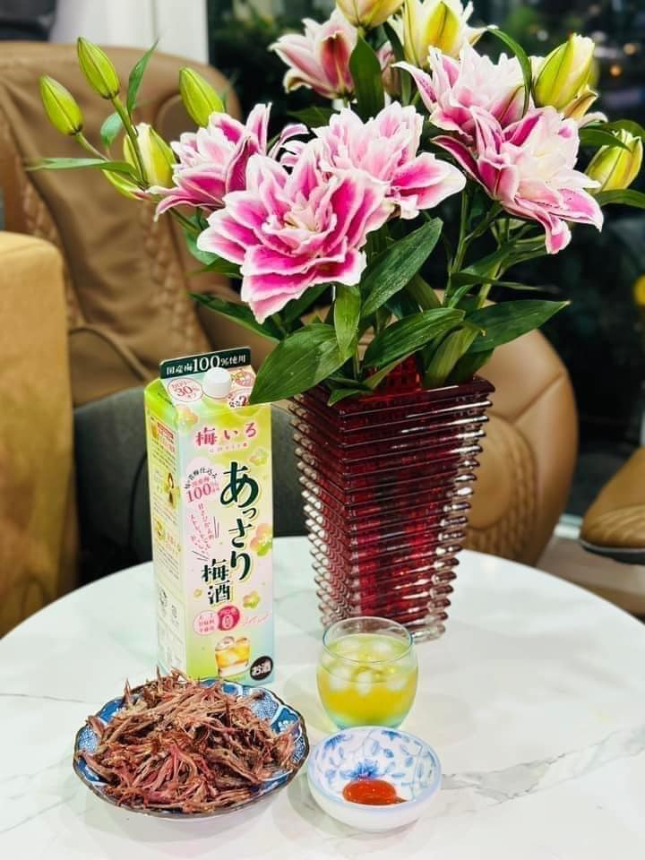 Rượu mơ Umeiro hộp giấy Nhật Bản 2L