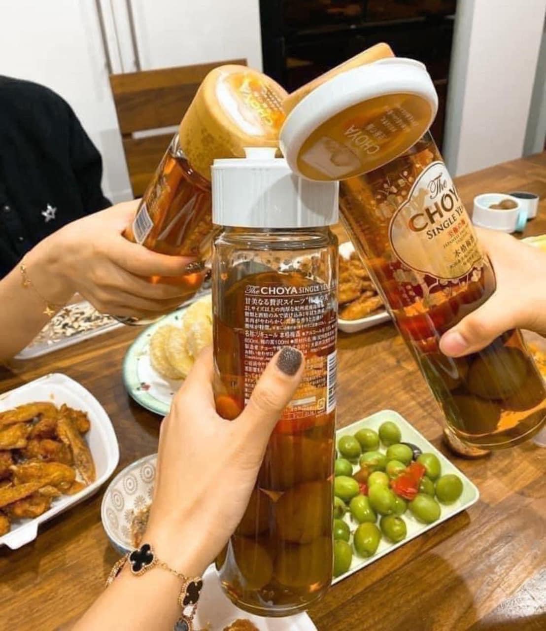 Rượu mơ vàng CHOYA Single Year nội địa Nhật Bản chai 650ml