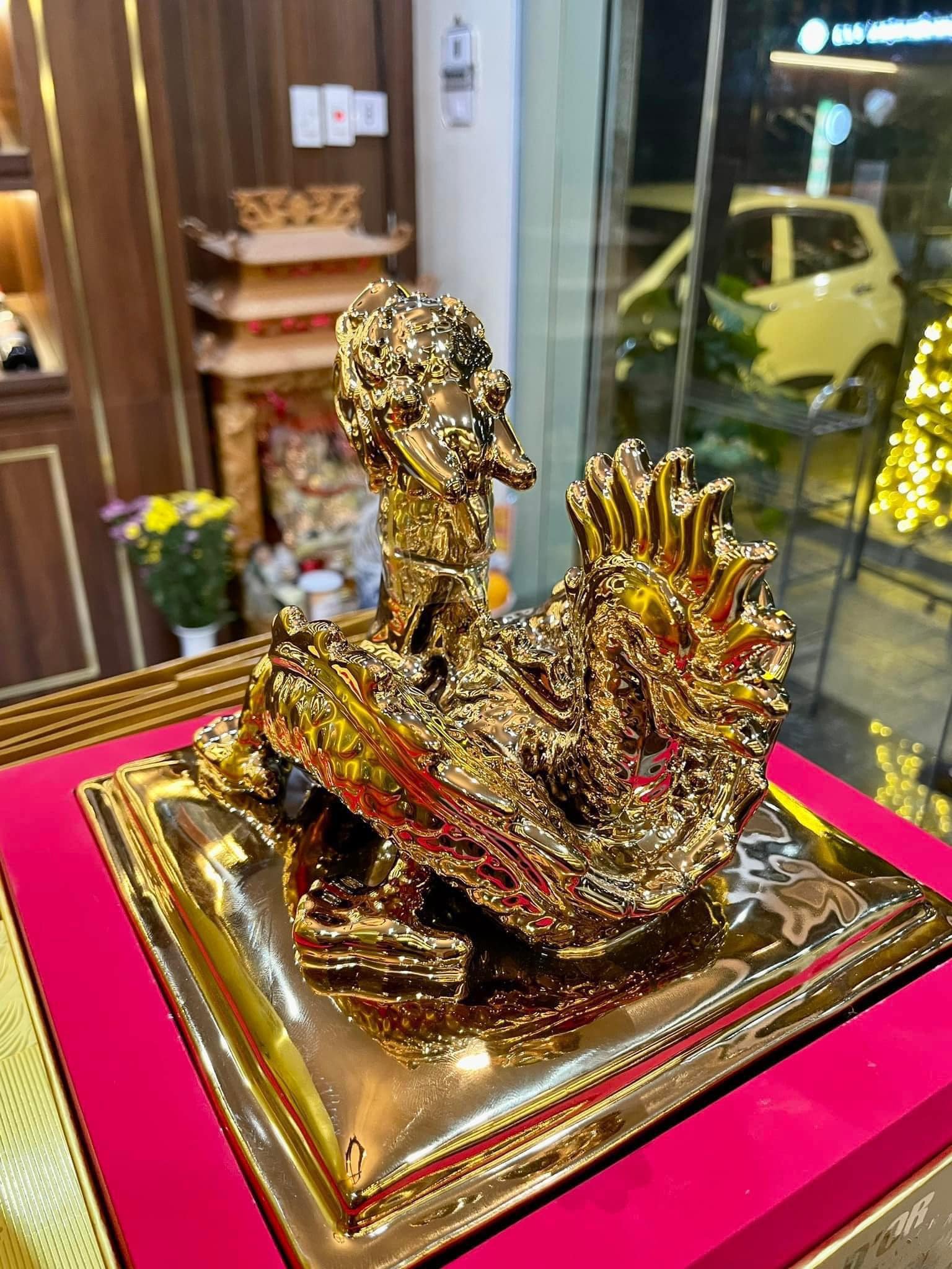 Rượu rồng vàng Dragon D’or 700ml