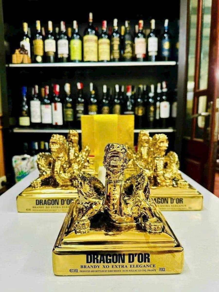 Rượu rồng vàng Dragon D’or 700ml