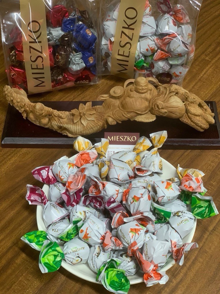 Kẹo socoola nhân rượu và nhân hoa quả Nga túi 500gr