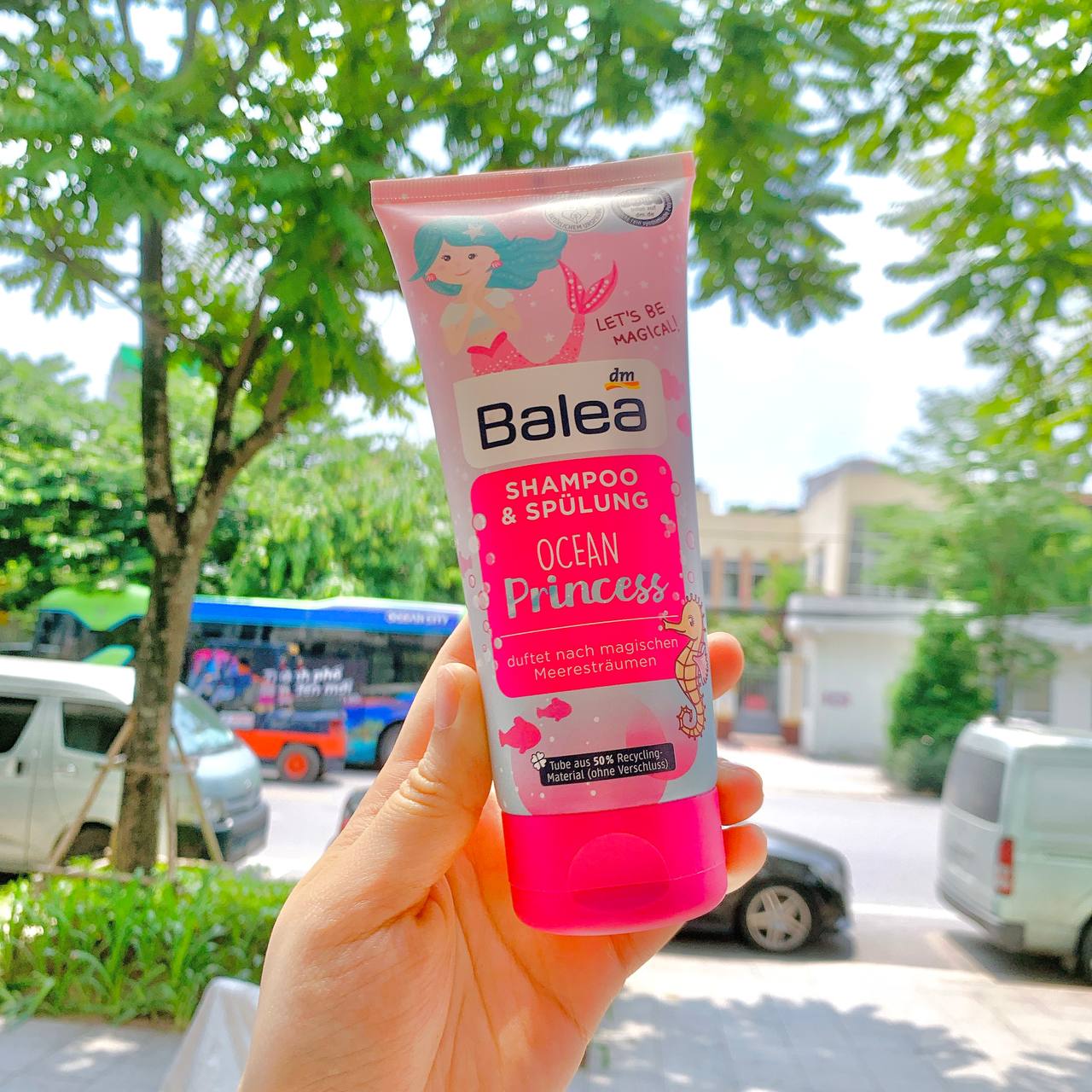 Dầu gội xả 2 in 1 Balea Little Princess cho bé từ 1 tuổi của Đức (tuýp 200ml màu hồng)