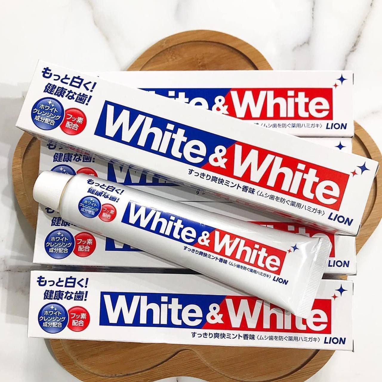 Kem Đánh Trắng Răng White & White Nhật Bản 150G