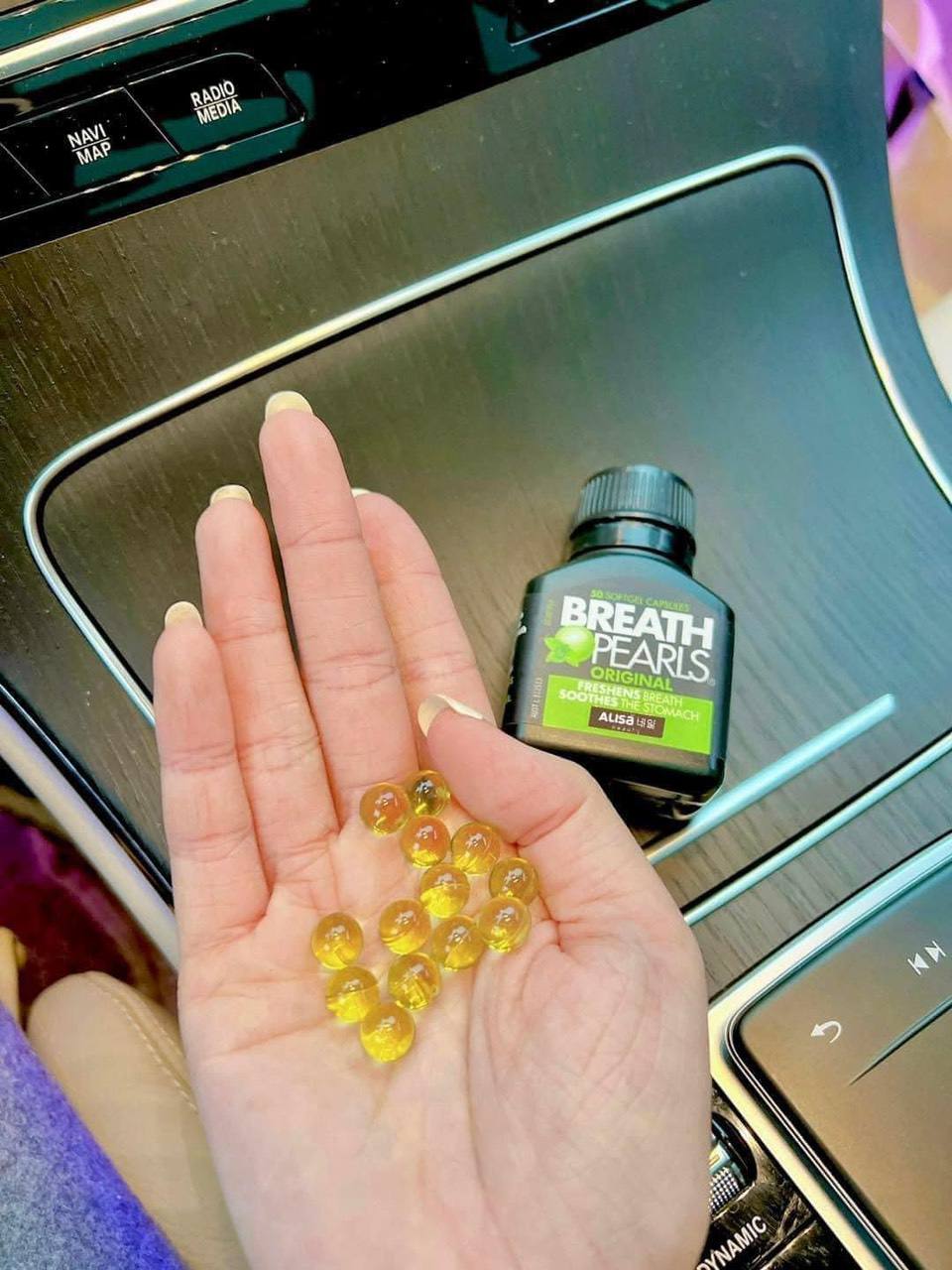 Viên uống thơm miệng Breath Pearls Úc 50 viên