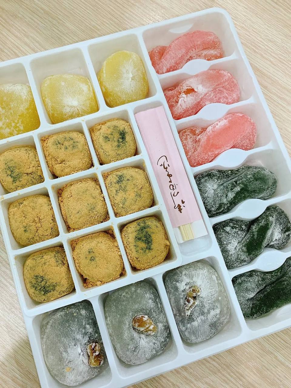 Bánh Mochi IRODORI 5 vị hộp 413gr Nhật Bản (21 bánh)