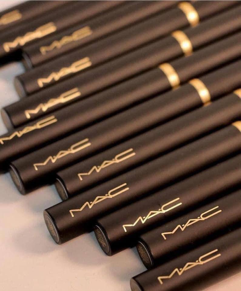 Son Mac Slim màu 885 - đỏ cam cháy