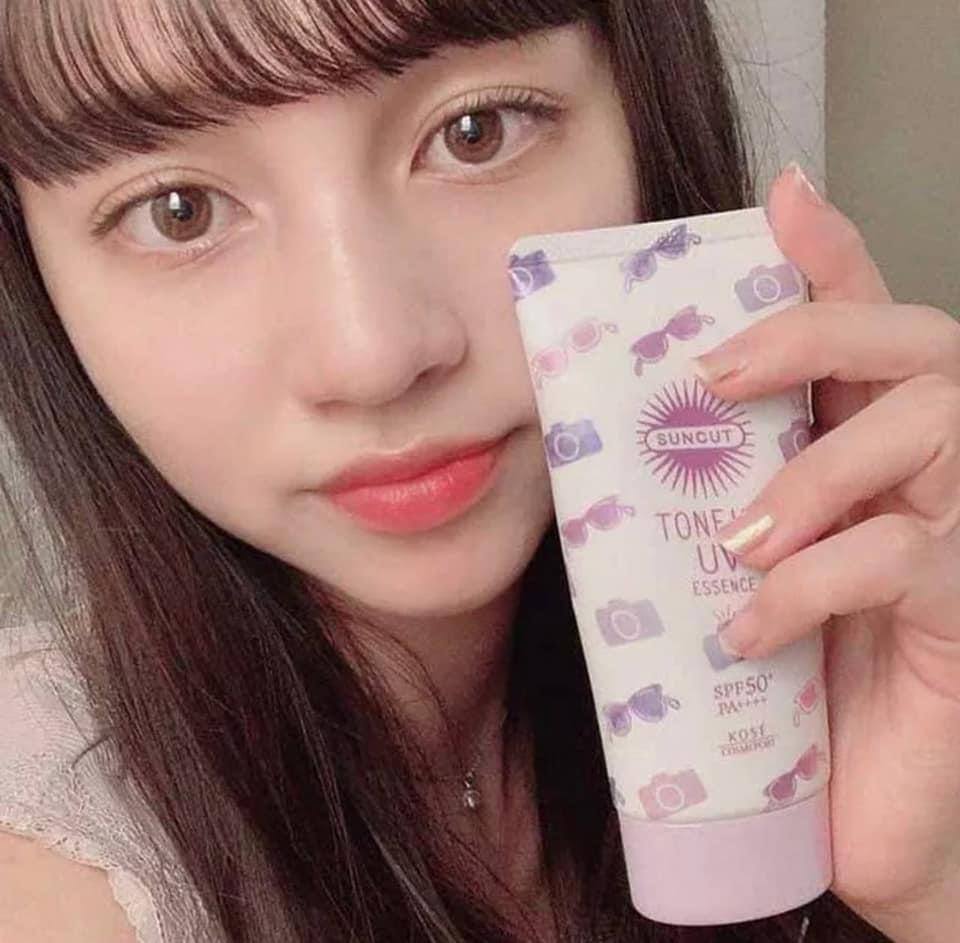 Kem chống nắng Kose Suncut Tone Up UV Essence SPF50+ màu tím
