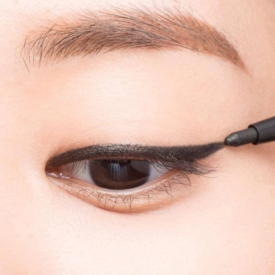 Chì kẻ mắt Clio Hàn Quốc