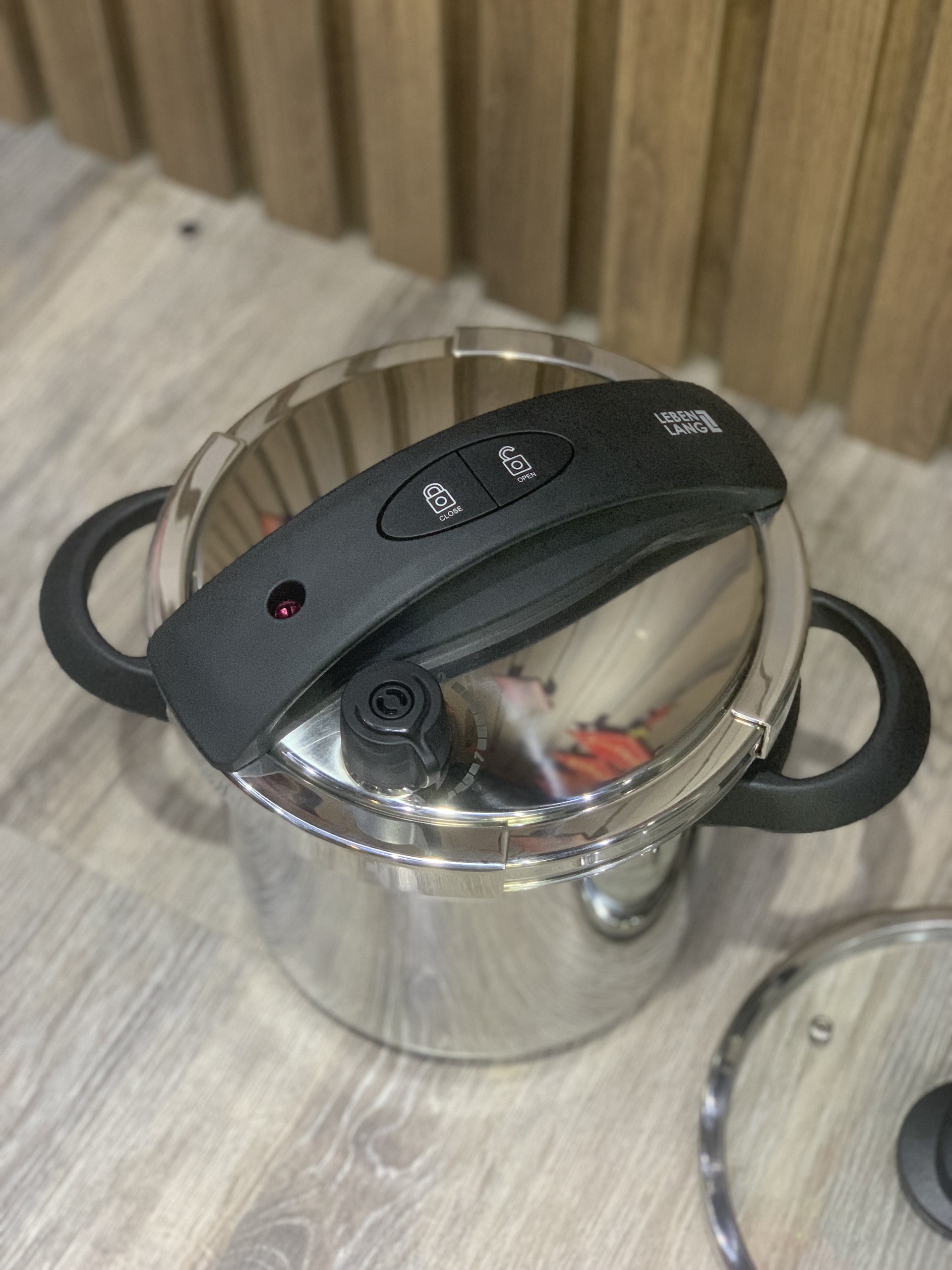 Nồi áp suất lebenlang LBL0909 5L5