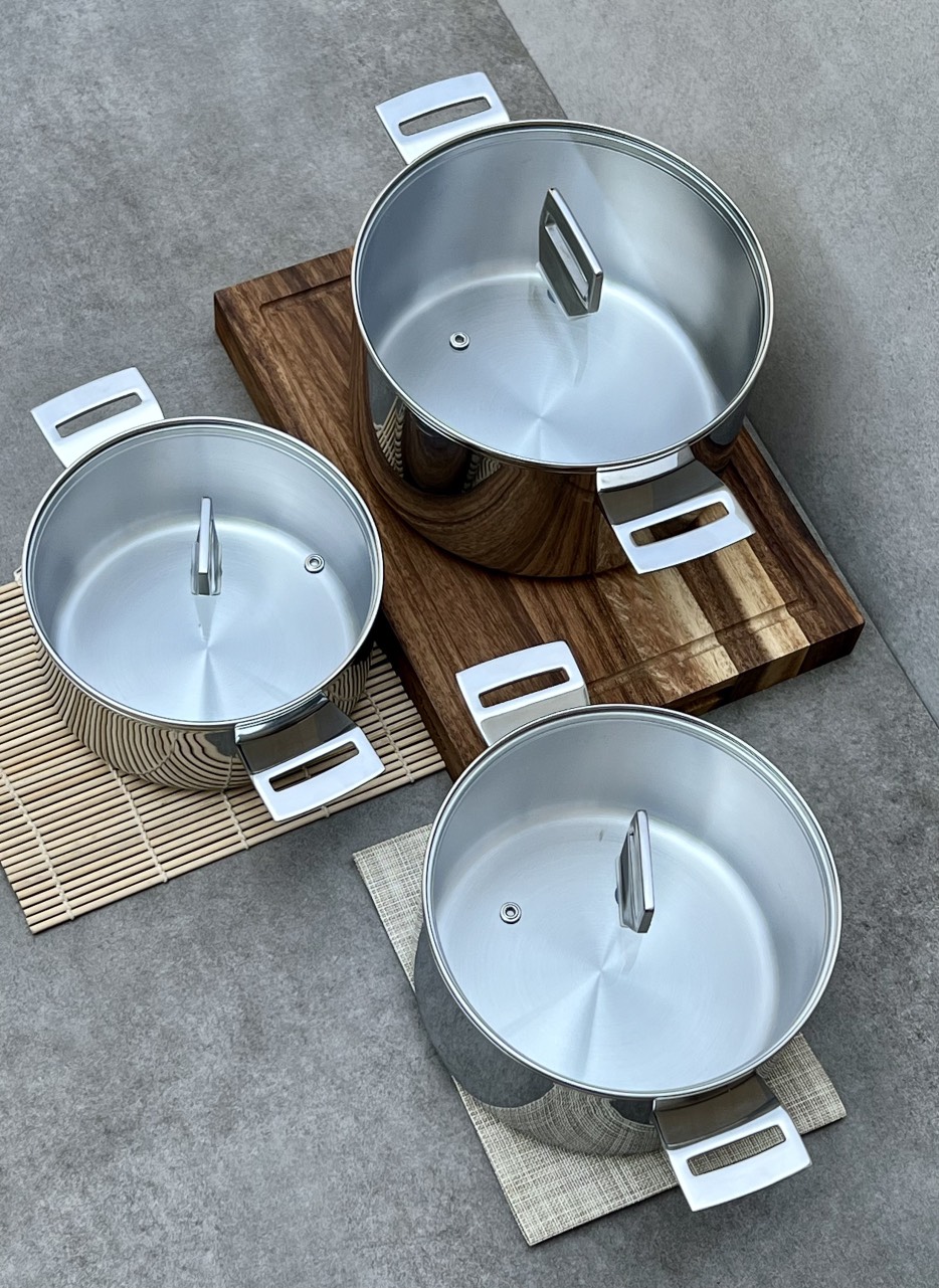 Nồi inox 18/10 trơn 3 lớp đáy liền Kaiyo - size 18, 20, 22cm