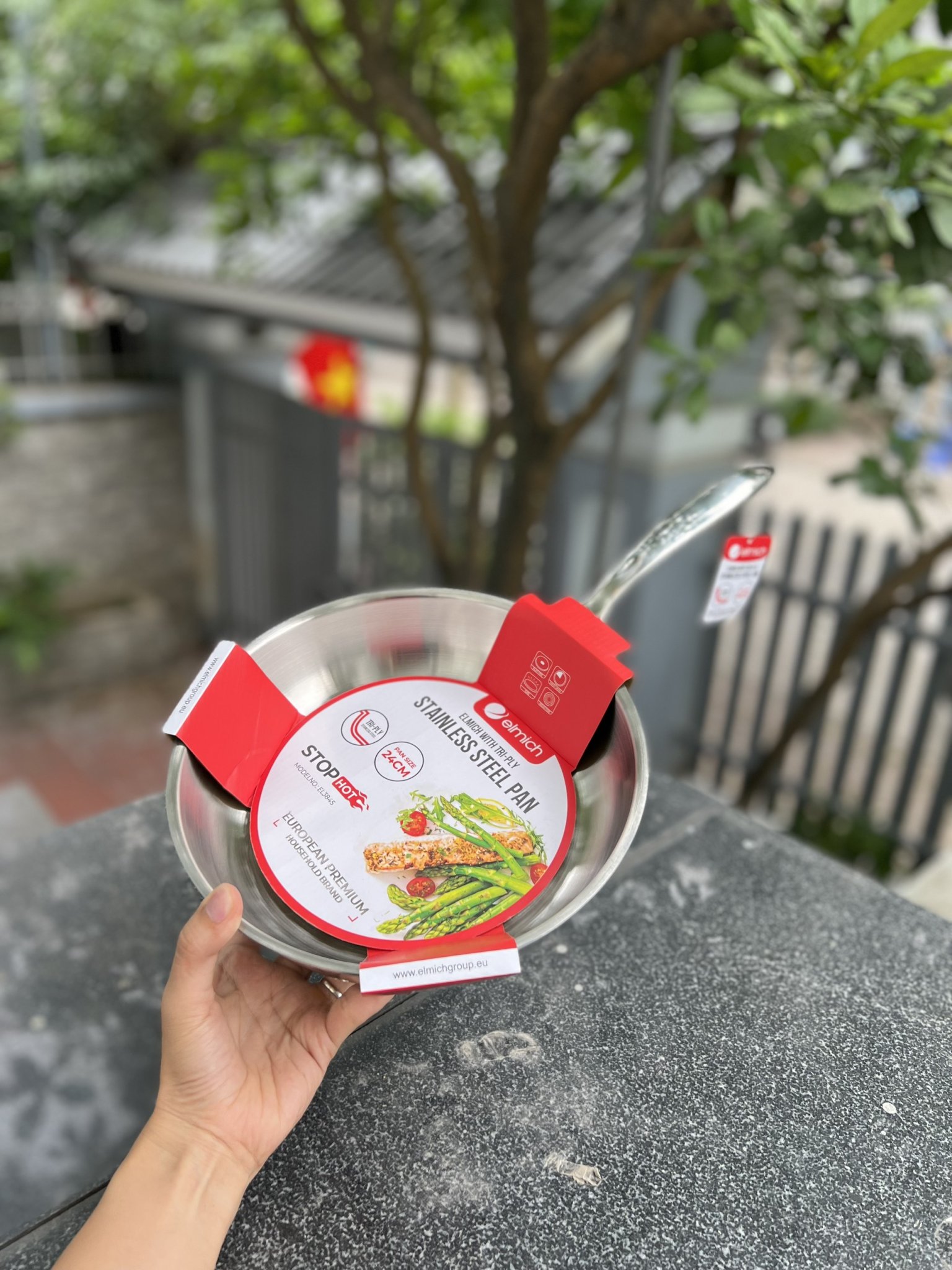 Chảo xào inox Trimax 1 quai  đáy liền nguyên khối dòng xuất châu Âu 24cm EL-3738MAX