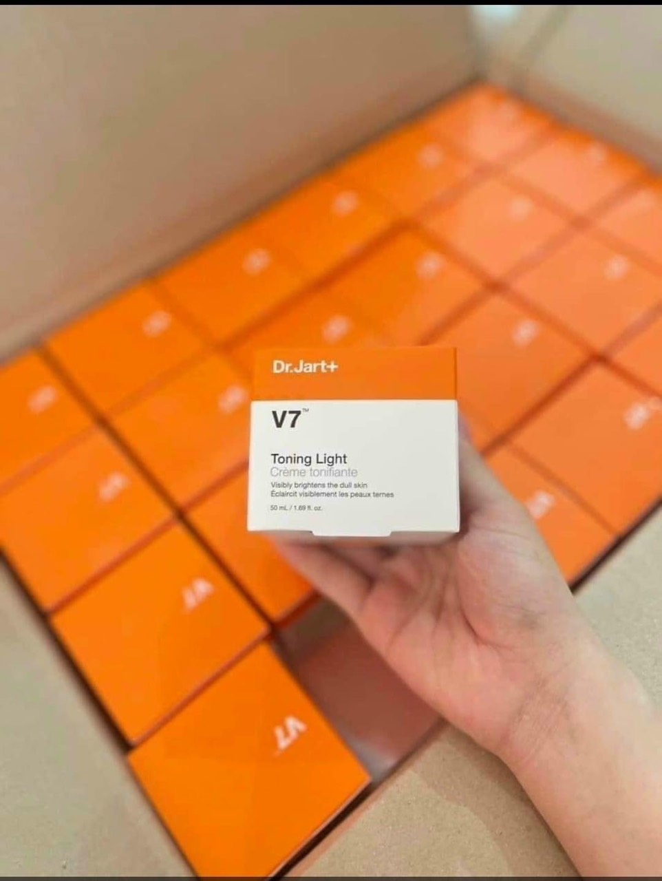 Kem dưỡng trắng da V7 Toning Light Dr Jart 50ml của Hàn Quốc