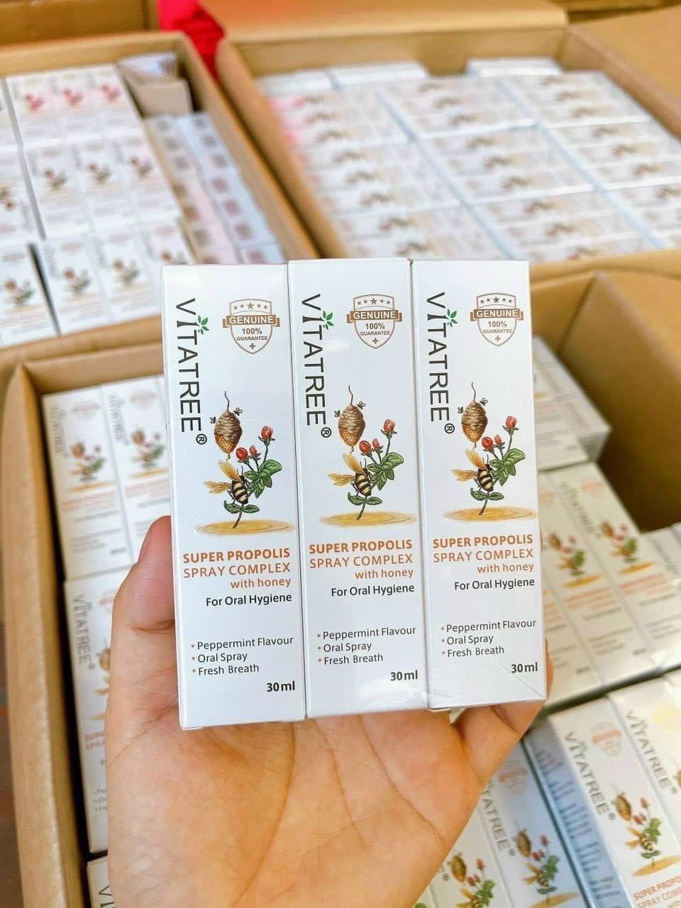 Xịt họng keo ong Vitatree Úc