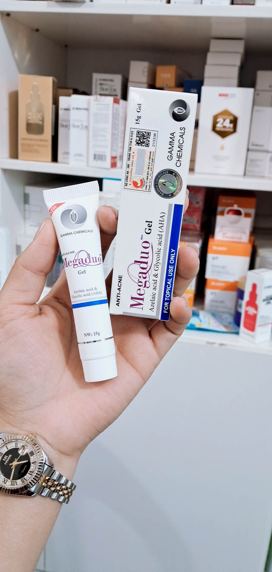 Gel trị mụn và vết thâm Megaduo