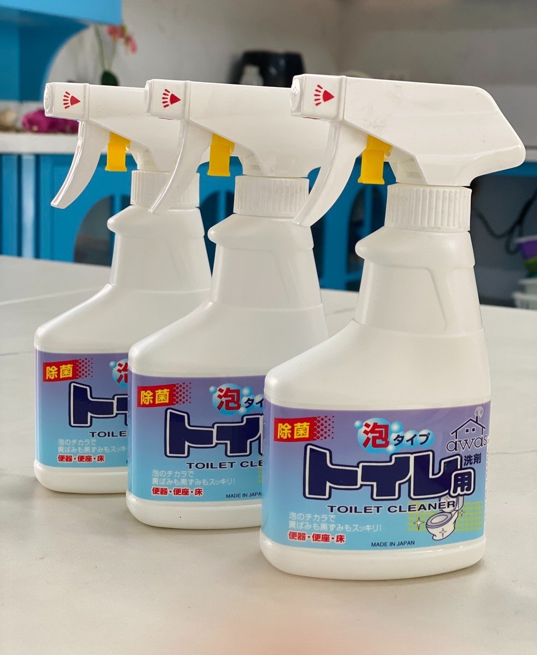 Chai xịt vệ sinh bồn cầu Rocket Nhật Bản