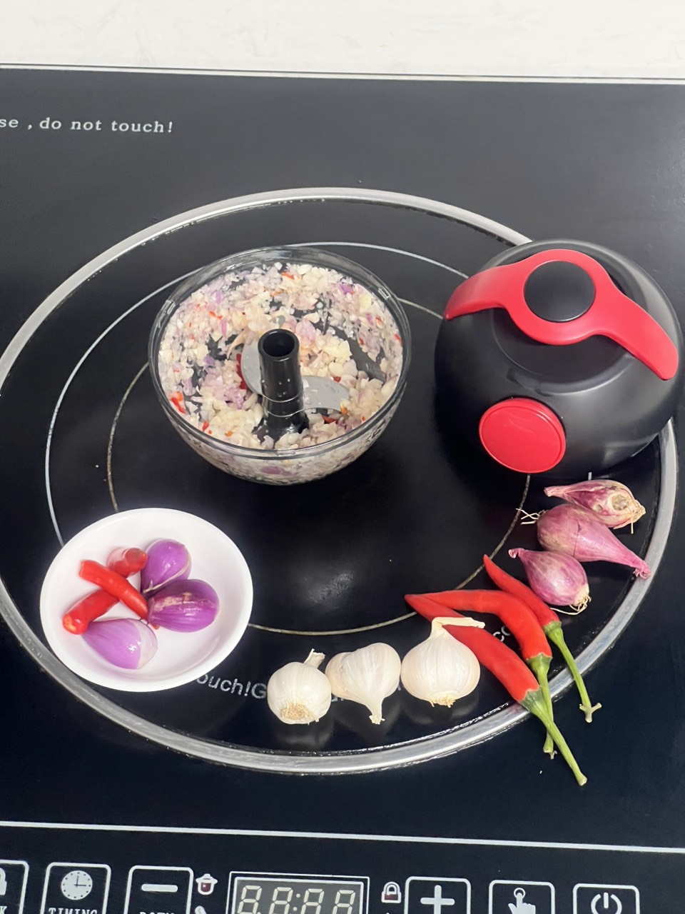 DỤNG CỤ XAY TỎI ỚT, CẮT RAU CỦ DOZZI - DZA368R 170ML