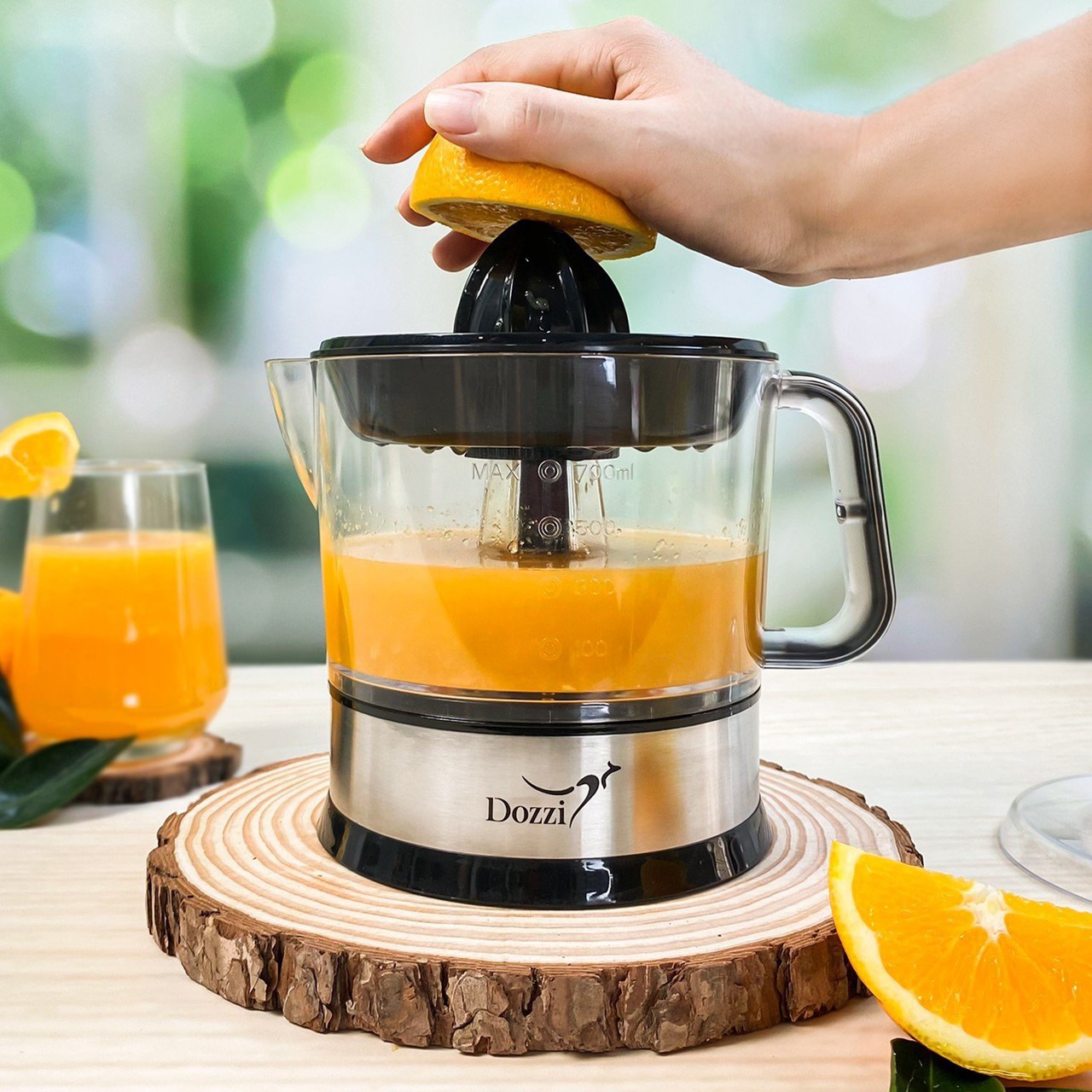 Máy vắt cam DOZZI 0.7L DZE259