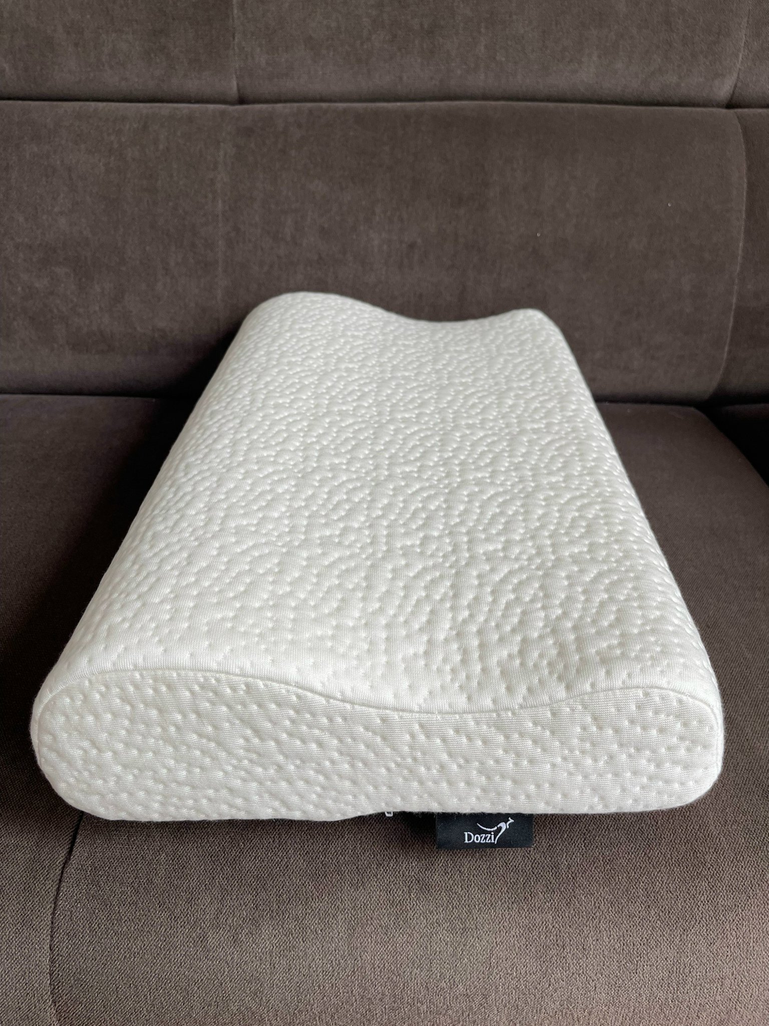 Gối ngủ ngon Dozzi DZB266 50cm x 30cm x 10cm