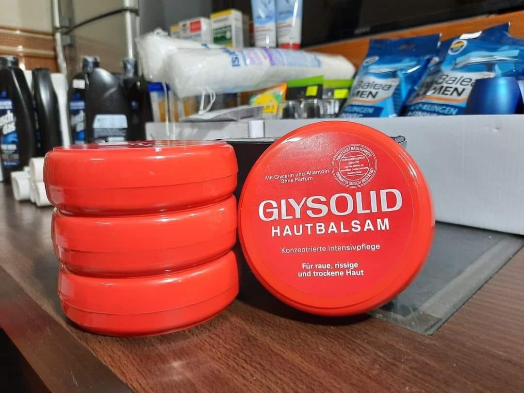 Kem dưỡng da trị nứt nẻ gót á sừng Glysolid Đức